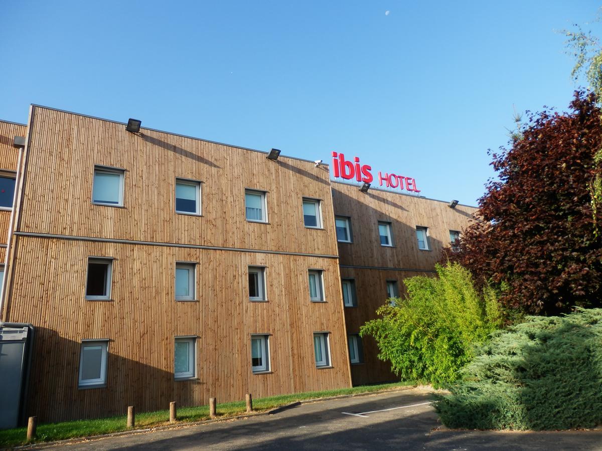 Ibis Nemours