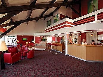 Ibis Nemours